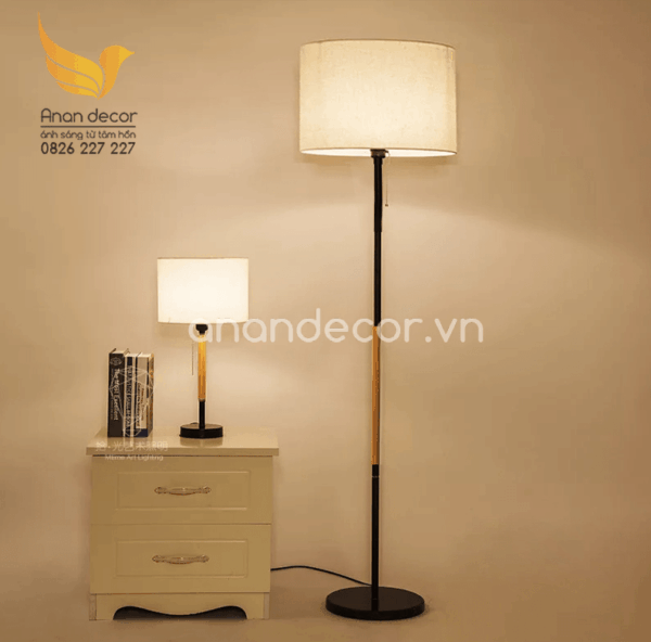 Đèn bàn | Đèn hiện đại độc đáo chao đen DD 3084-D