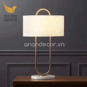 Đèn bàn hiện đại cao cấp thân inox vàng DB 578