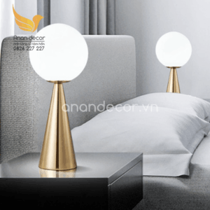 Đèn bàn chóp nón thân vang quả cầu cao cấp DB 585
