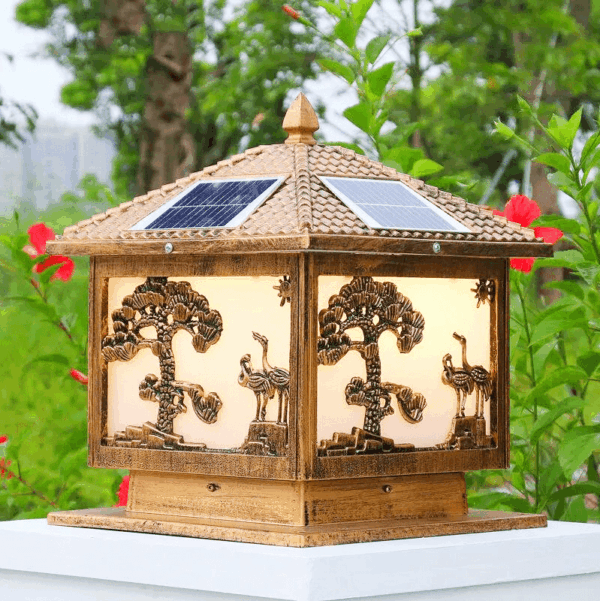 Đèn trụ cổng năng lượng mặt trời vàng giả cổ TC 7326V