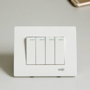 Bộ bốn công tắc một chiều 16A, nhựa PC chống cháy DOBO A50-88508