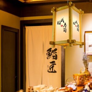 Đèn thả gỗ hộp thiết kế in logo theo yêu cầu sang trọng hiện đại trang trí nhà hàng, resort DAT-13