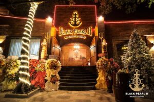 thi-cong-den-leg-black-pearl-bar-7