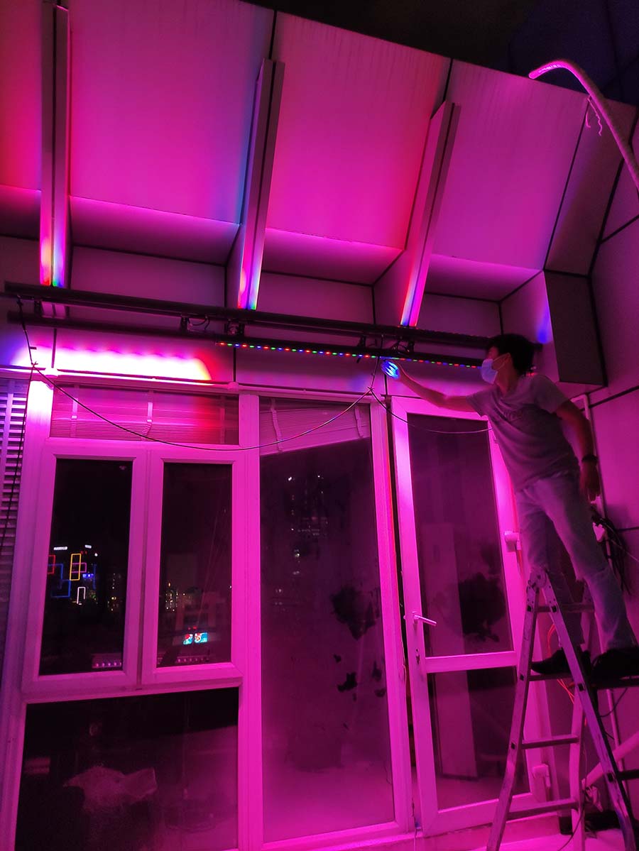 thi-cong-den-trang-tri-truong-dai-hoc-luat-tphcm-5