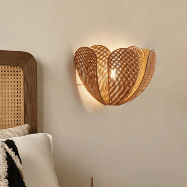 Đèn Gắn Tường Mây Đan Mắt Cáo Hình Cánh Hoa Trang Trí Resort, Homestay GTM-06