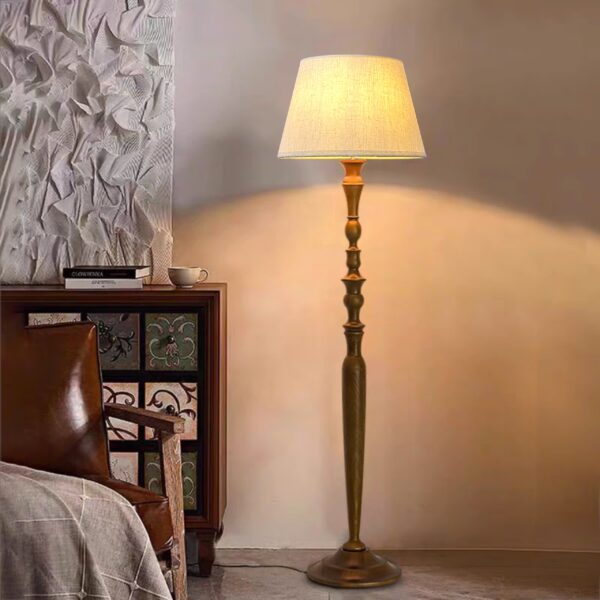 Đèn cây gỗ chao vải vintage DCA-08