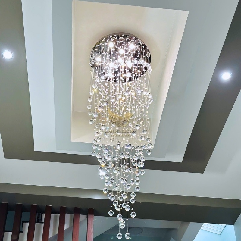 đèn thả thông tầng