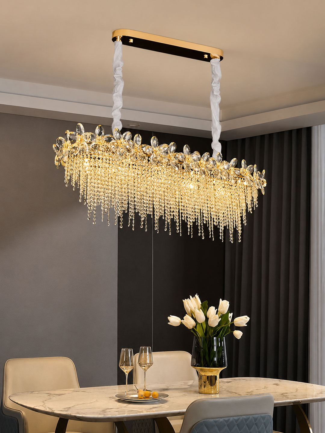Nên chọn đèn chùm hay đèn thả cho bàn ăn - Lựa chọn nào vừa đẹp vừa tối ưu ánh sáng?